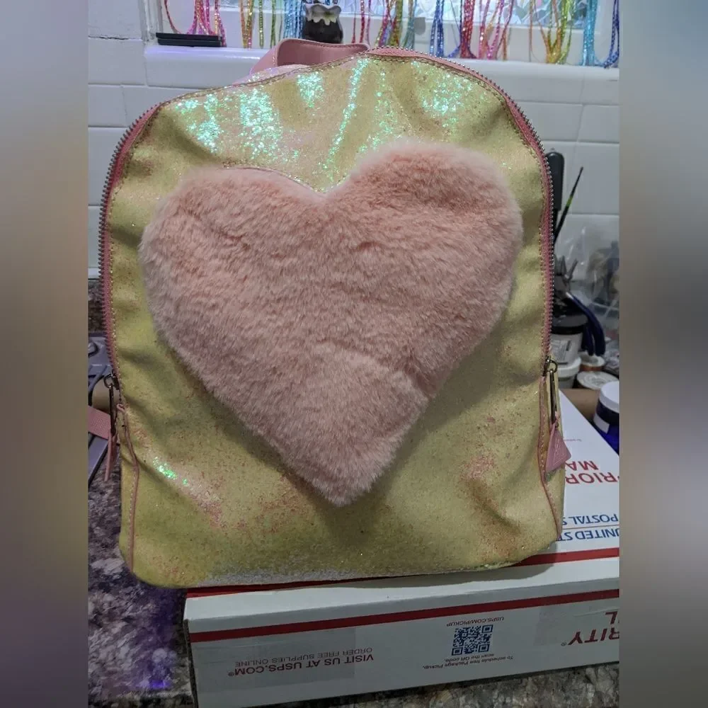 HOST PICK! Yru Pink Heart Purse Backpack Bag